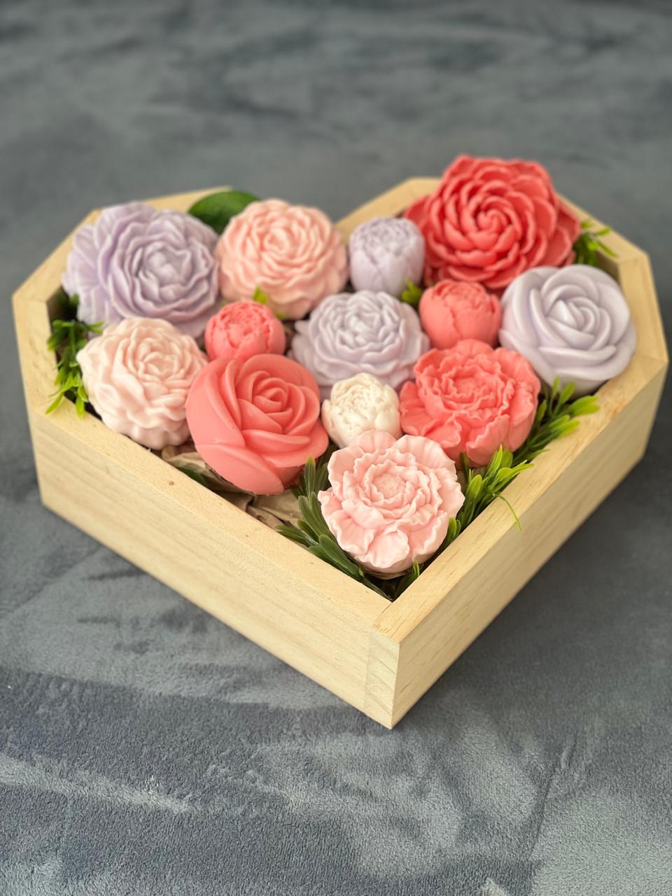 Box corazón grande con jabones de glicerina